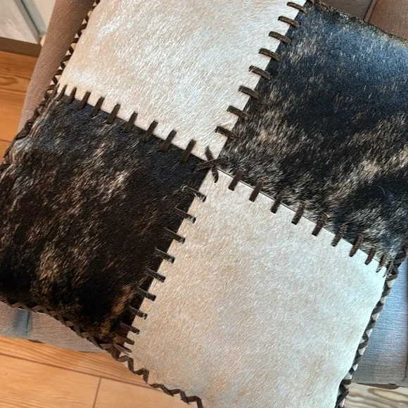 YKK 100% Real Cowhide Reversible Patchwork Accent Pillow Cover - Picture 7 of 11